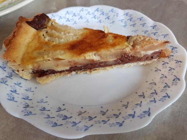 Part de tarte poire chocolat